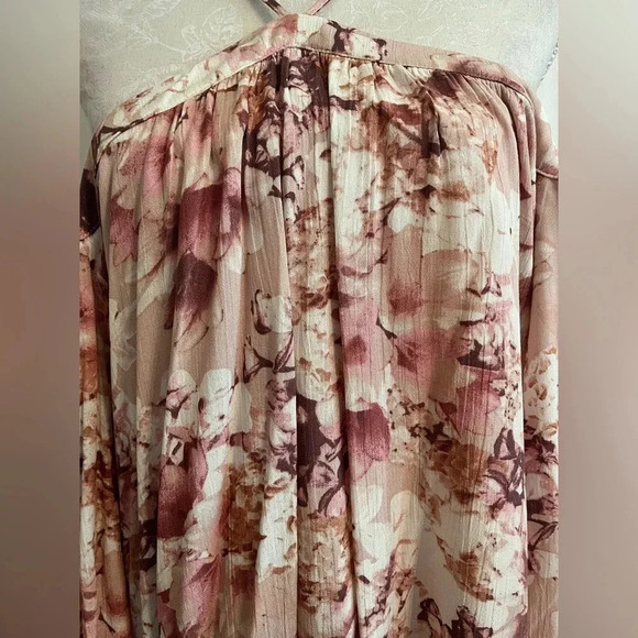 Miss Me Prized Possession Halter Off The Shoulder
Floral Ruffle Dress S. NWT - Picture 10 of 16